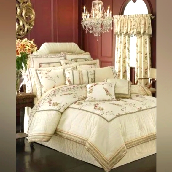 Croscill Embroidered Euro Pillow Shams, Set of 2 - Picture 9 of 9